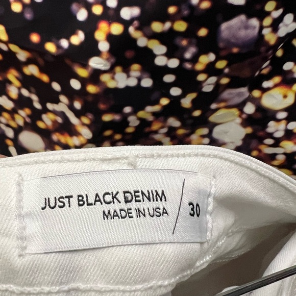 White Jeans - Picture 3 of 3